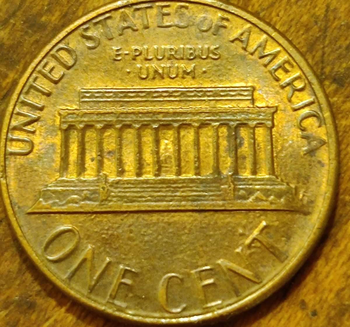 1985-D-Penny-What's-Going-On-With-The-Initials-On-The-Reverse